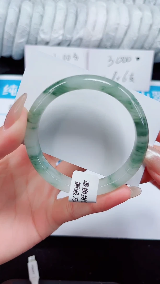 未镶嵌手镯石英质玉70-54/55