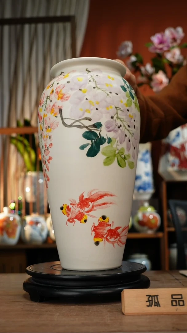 当代景德镇设计师釉下手绘陶瓷花瓶