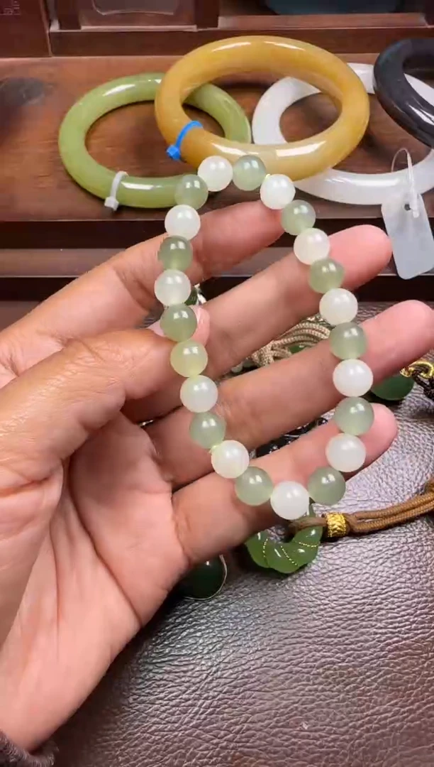 未镶嵌和田玉挂件和田玉手串