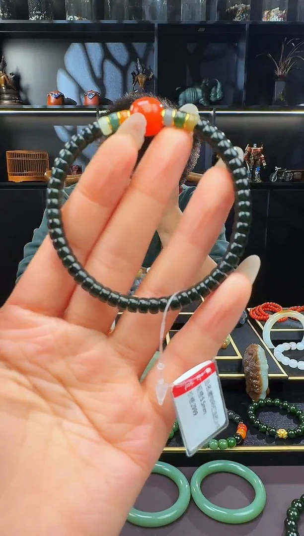 颈饰未镶嵌和田玉6mm彩虹迪药片手串