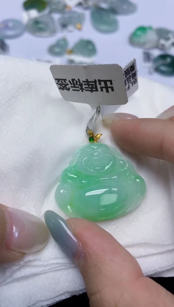 翡翠18K金镶嵌颈饰天然缅甸翡翠A货