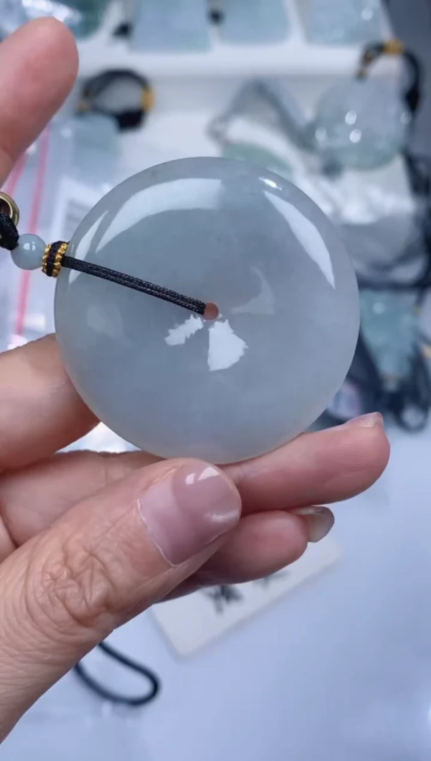 颈饰未镶嵌翡翠吊坠