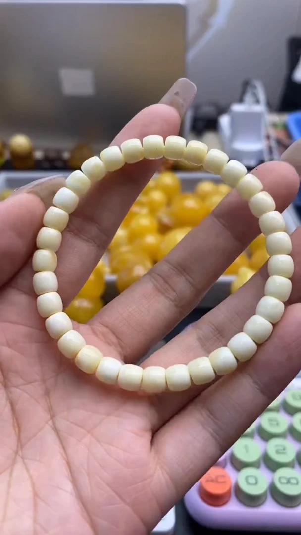 琥珀未镶嵌珠宝奇石1383