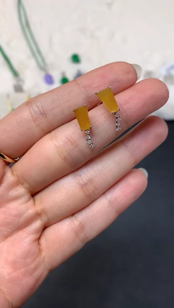 18K金镶嵌翡翠耳饰W793|2800