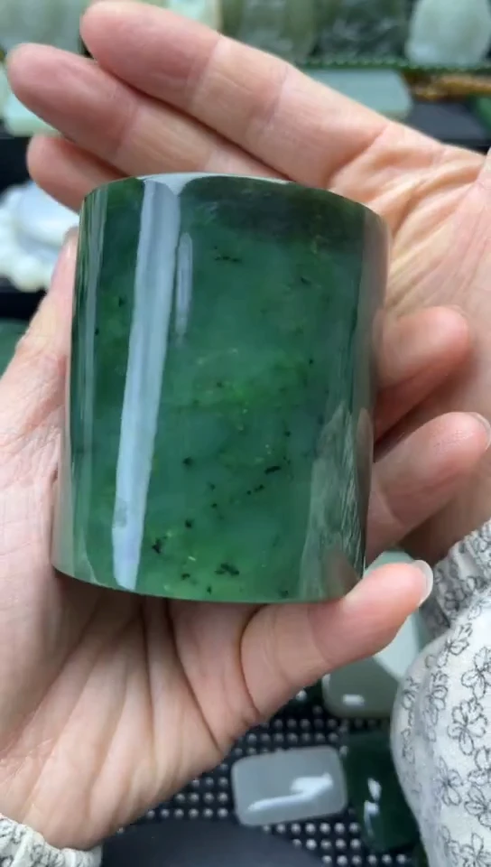 未镶嵌和田玉珠宝半成品镯芯