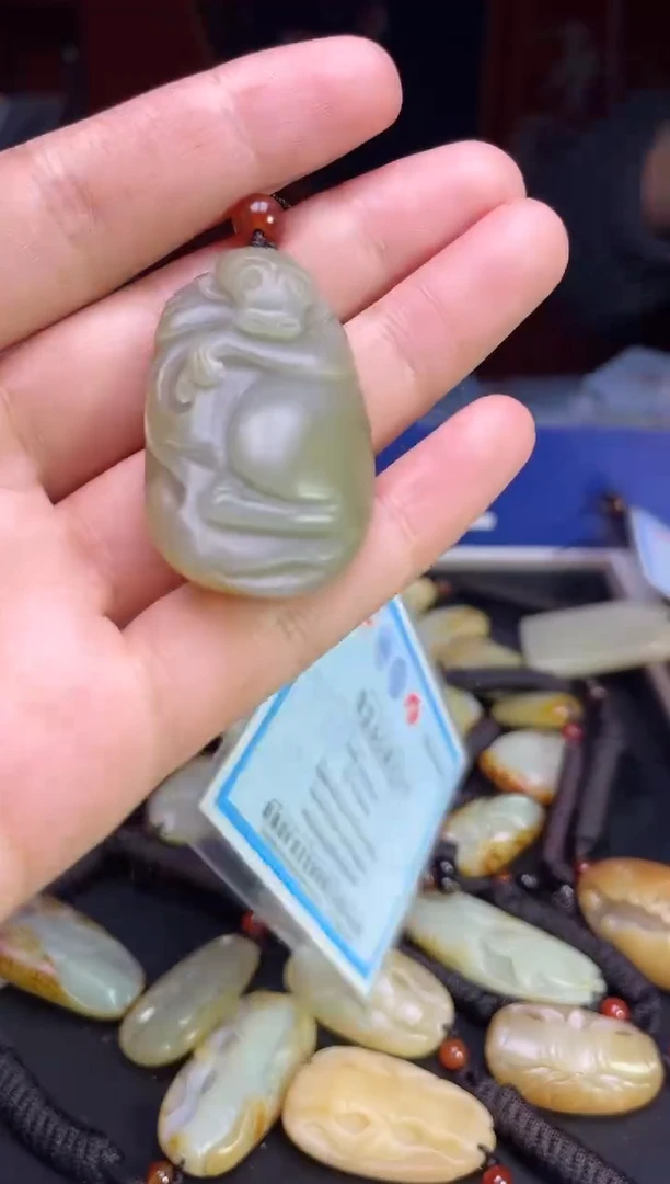 颈饰未镶嵌和田玉132