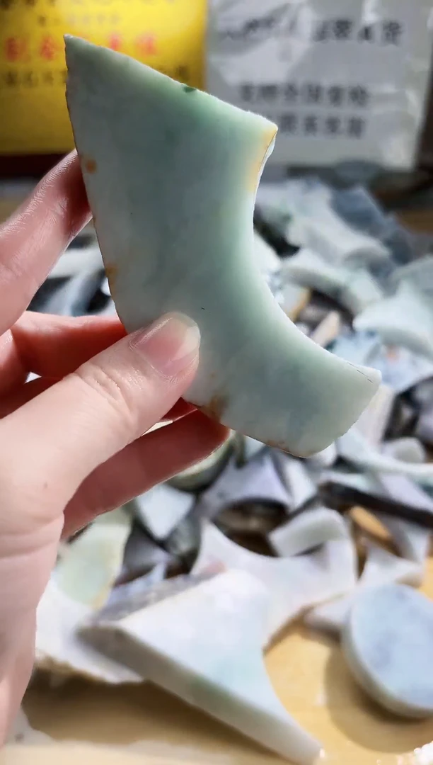 翡翠未镶嵌颈饰翡翠A货510