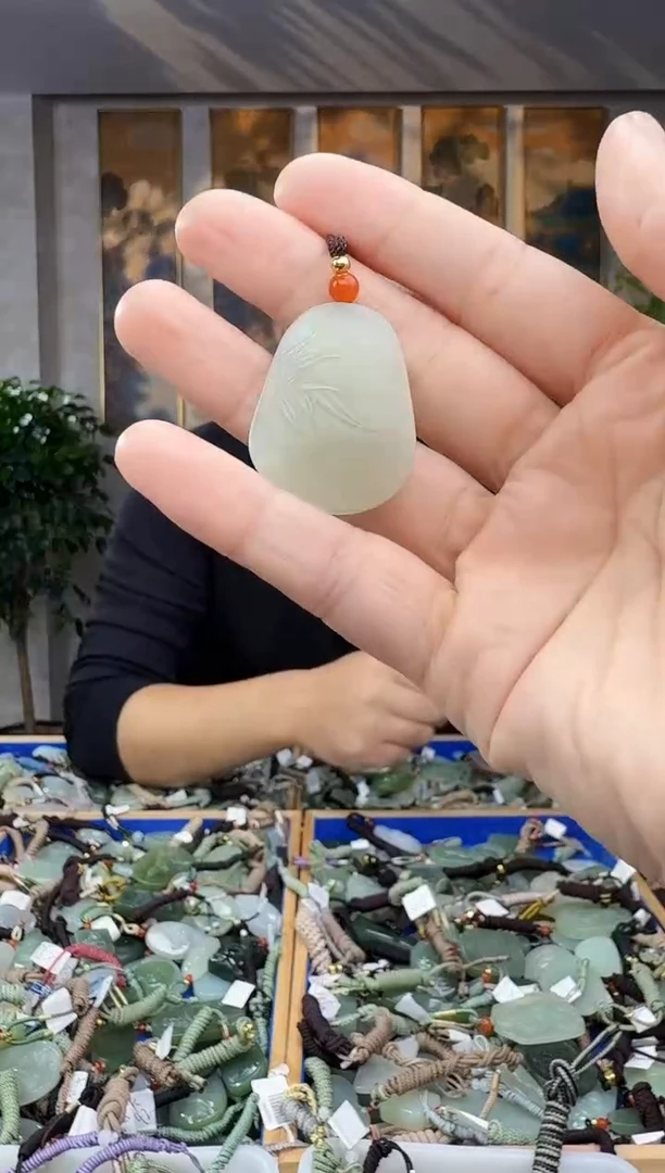 未镶嵌和田玉挂件拍一发一