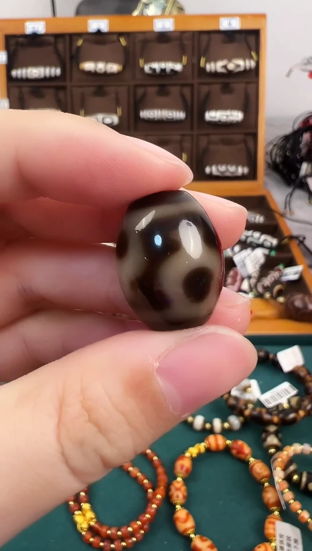 玛瑙/玉髓（覆膜）颈饰未镶嵌18（微瑕随机发货）