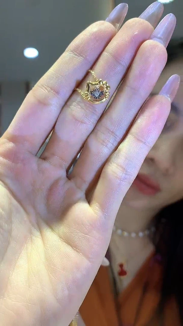 【闪购商品】钻石吊坠18K金镶嵌钻石项链