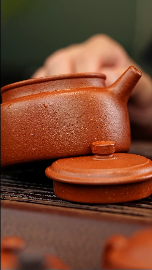 茶壶紫砂手磨红降坡微瑕200cc