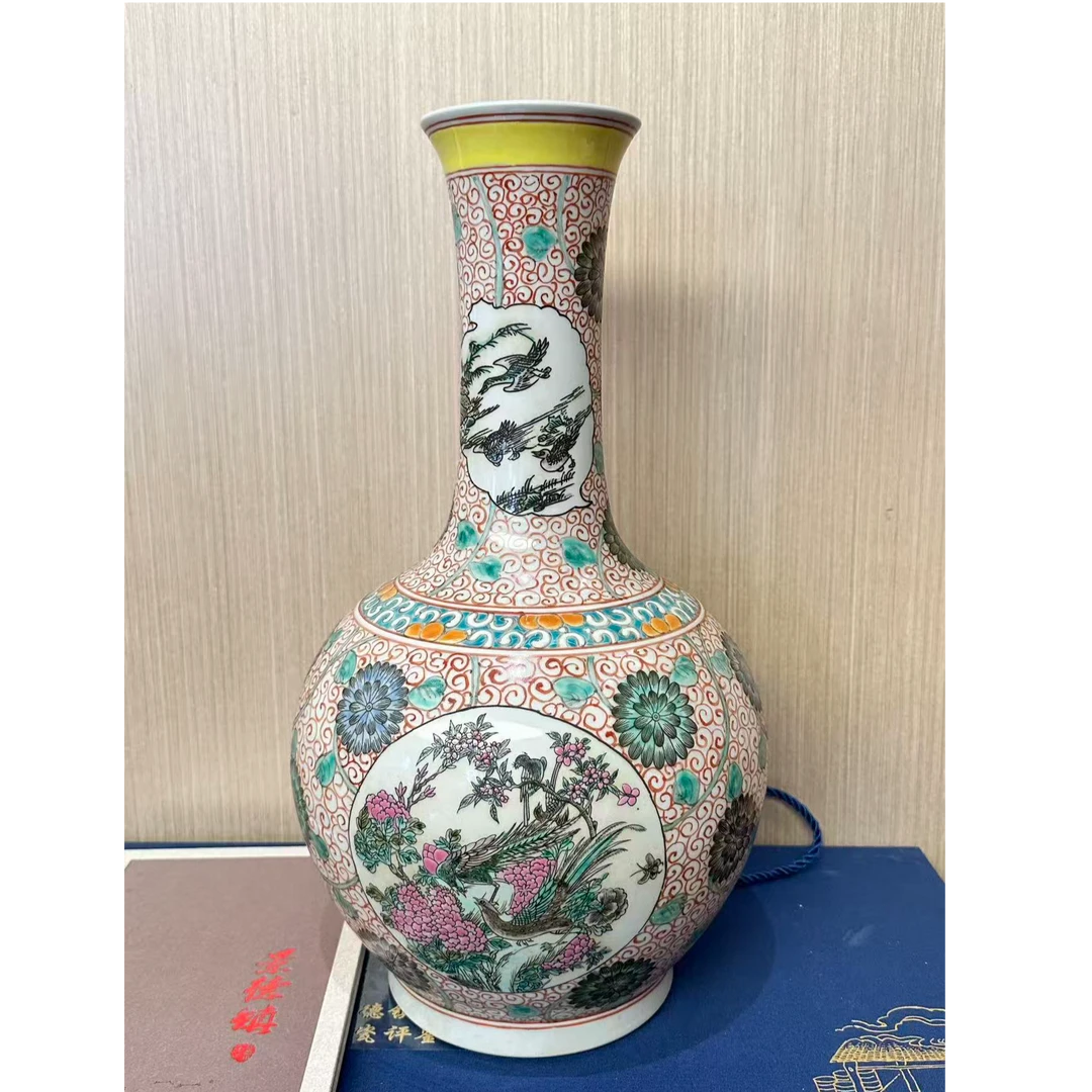 花鸟五彩珐口天球瓶