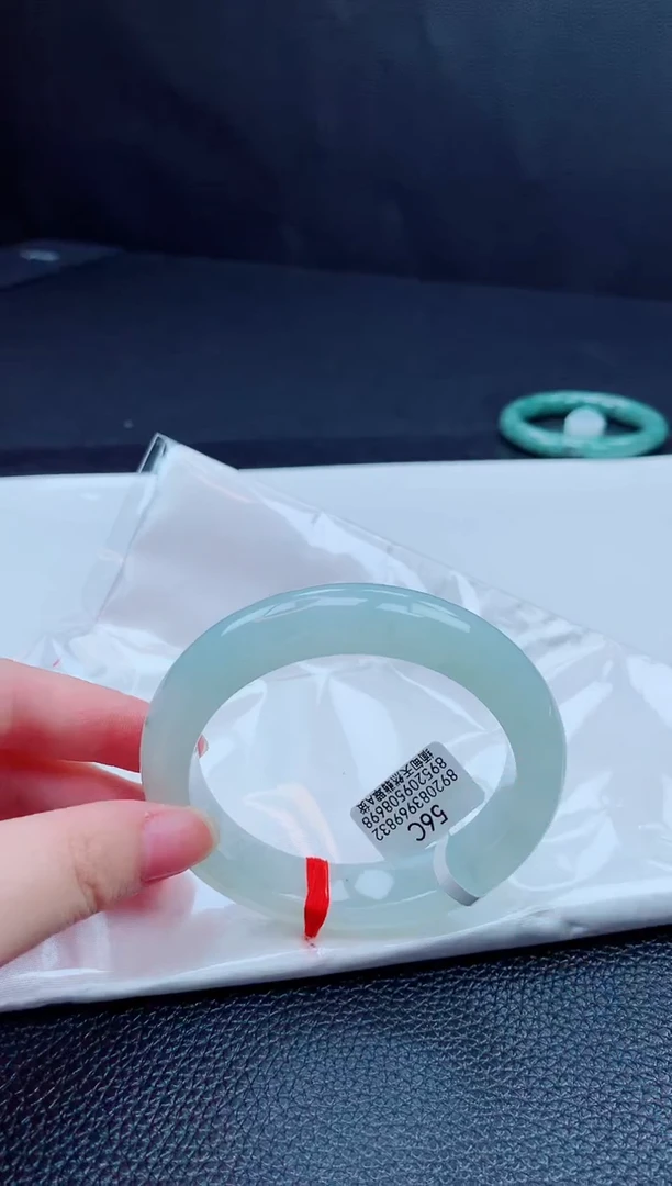 翡翠手镯未镶嵌缅甸天然翡翠A货手镯