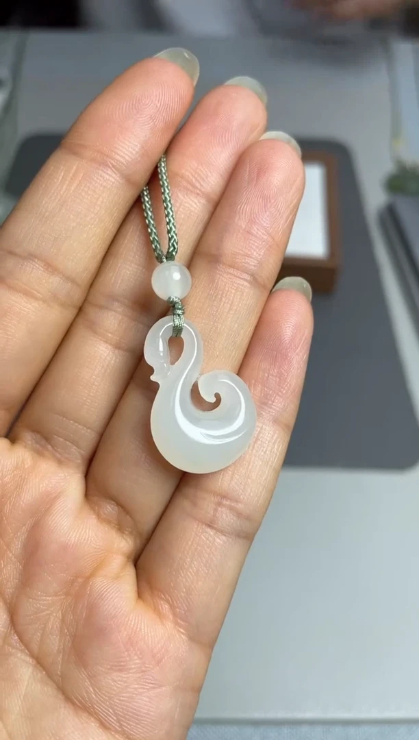 和田玉未镶嵌颈饰1