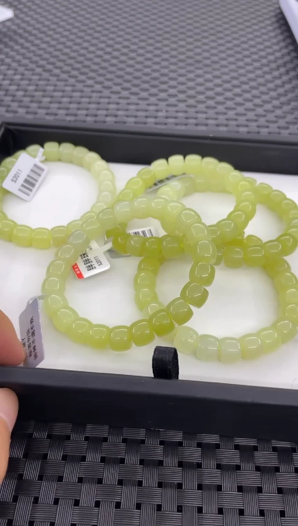 手串未镶嵌和田玉（多样性发一件）S2011