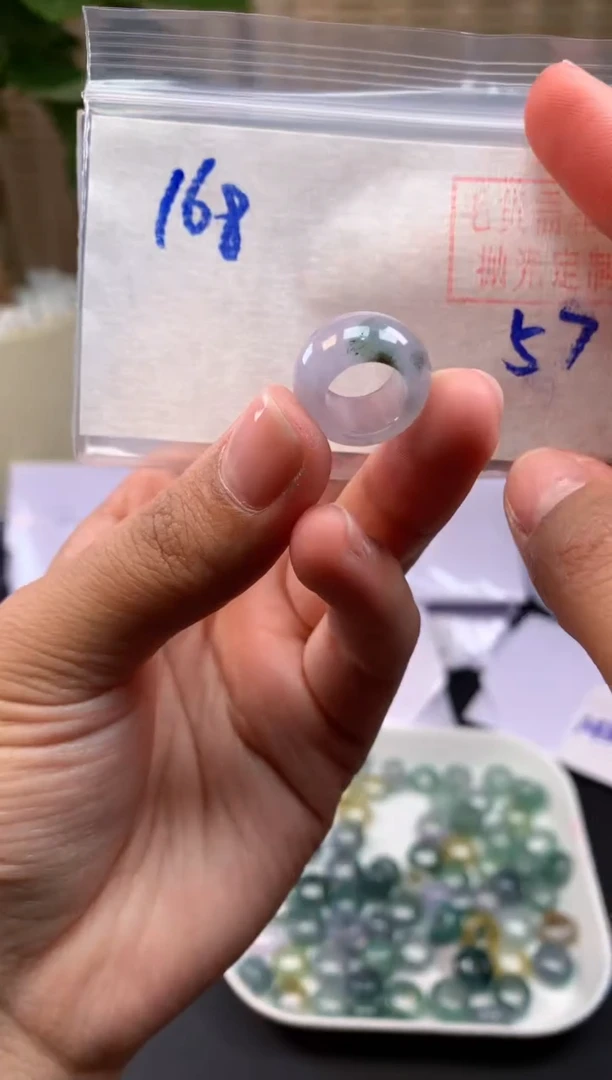 【闪购商品】定制翡翠未镶嵌甜甜圈#168元随机拍一发一毛货需抛光