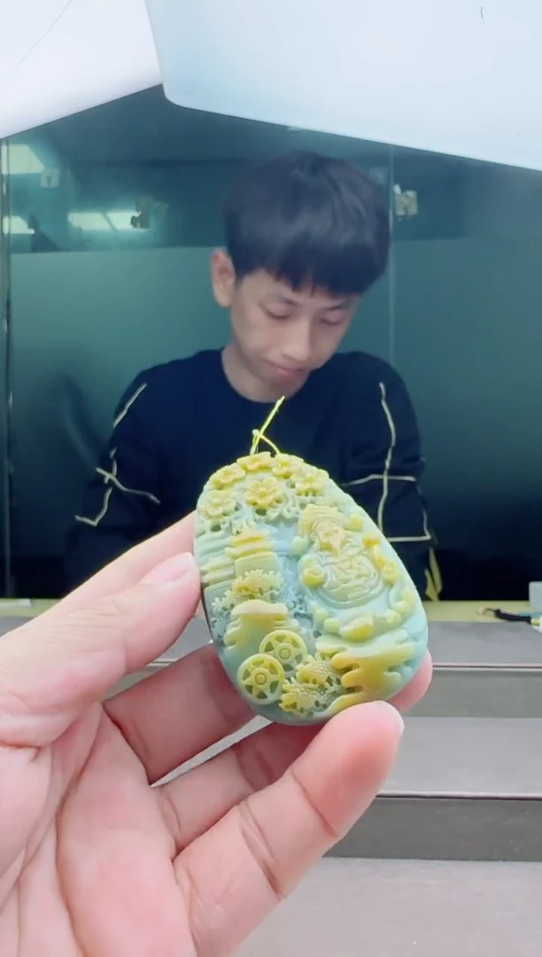 【闪购商品】翡翠颈饰未镶嵌111111111111