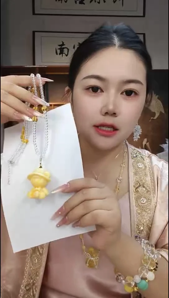 无非金属卡西百露穿搭饰品