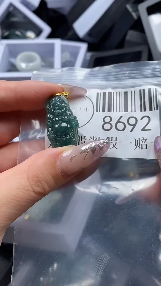吊坠(不含链)未镶嵌翡翠8692