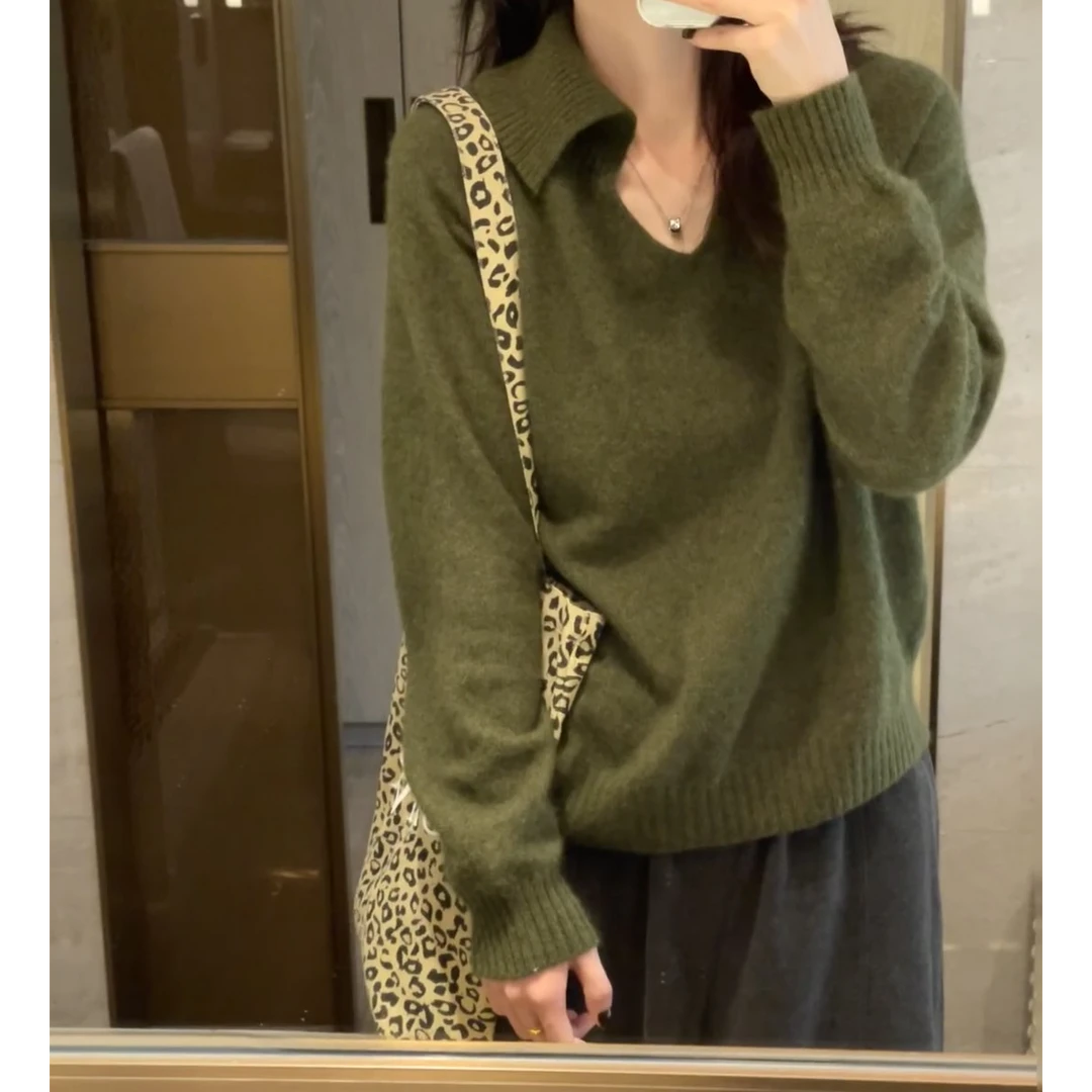 极简风绿色大翻领套头毛衣女2025年秋冬新款高级感宽松显瘦针织衫