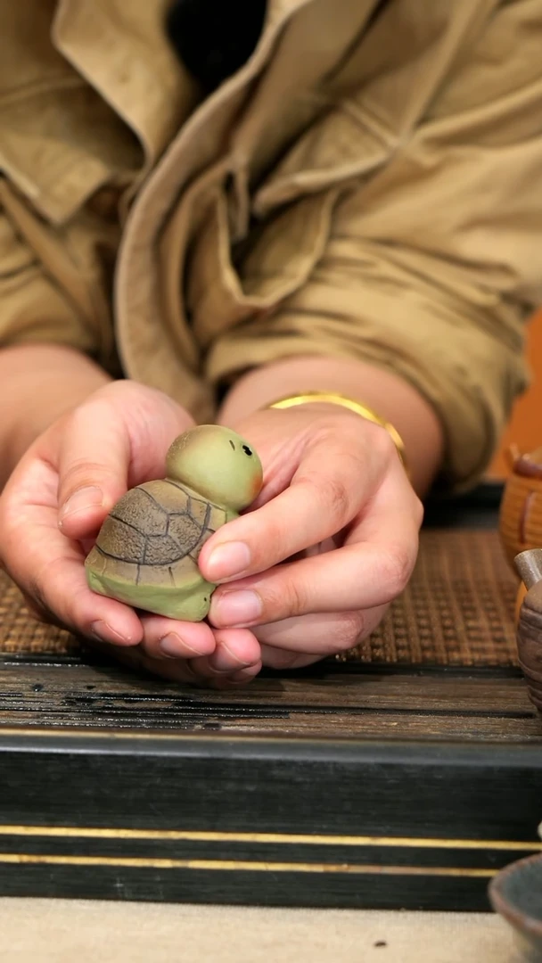 紫砂壶宜兴紫砂34 乌龟茶宠 豆青