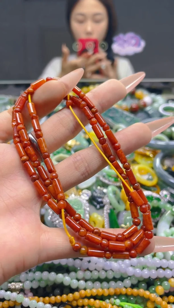 颈饰未镶嵌翡翠4MM