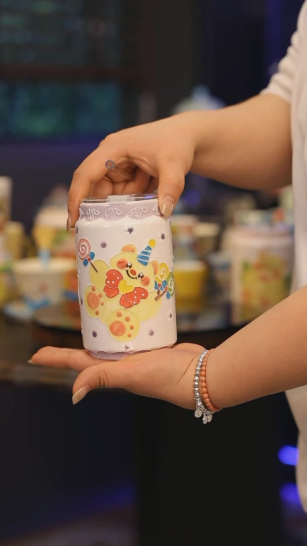 【闪购商品】摆件景德镇釉下彩绘设计师款式陶瓷