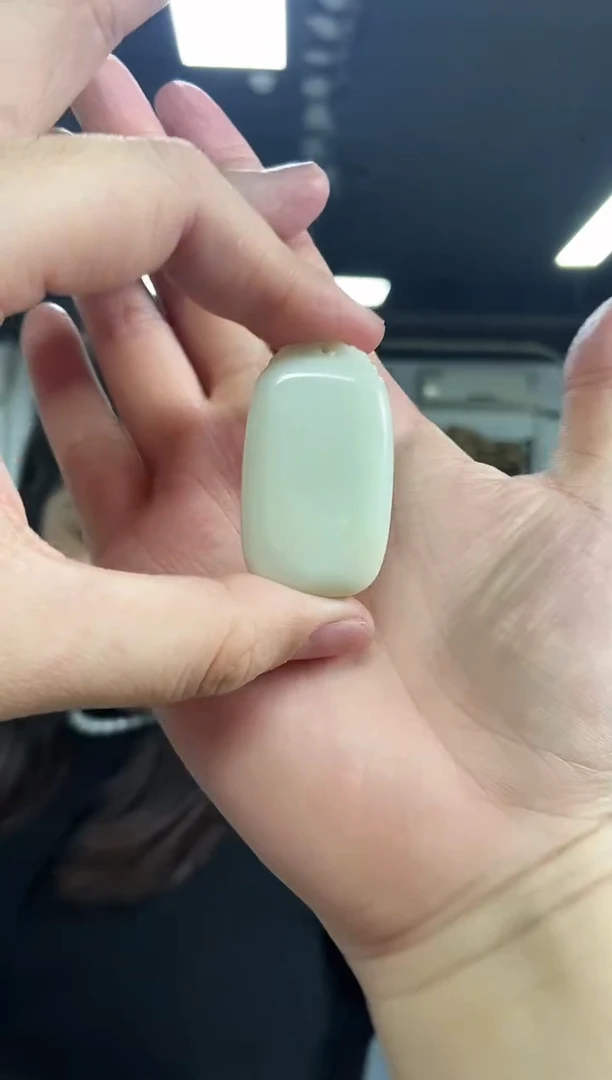 【闪购商品】和田玉吊坠未镶嵌多样性发其一颜色微差