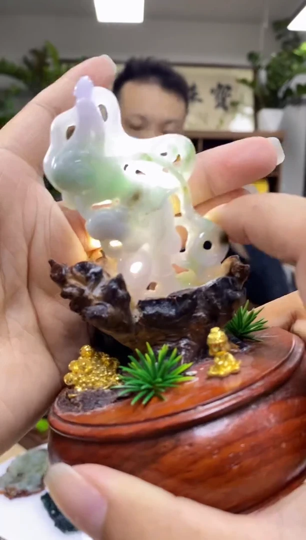 未镶嵌定制翡翠摆件