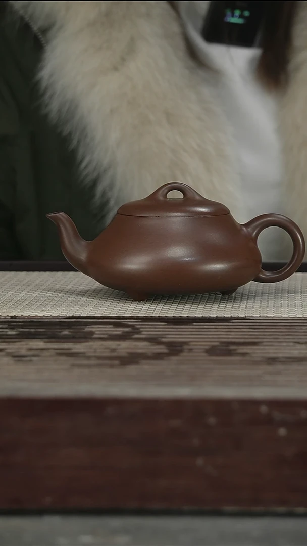 茶壶紫砂64号300CC