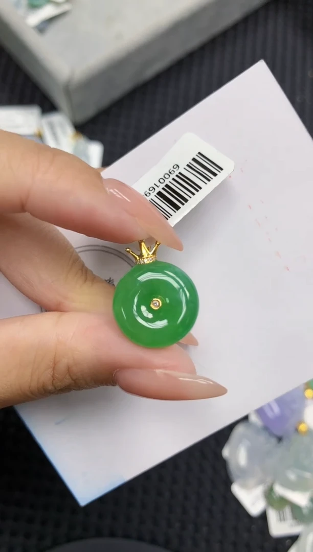 颈饰18K金镶嵌翡翠11111111111