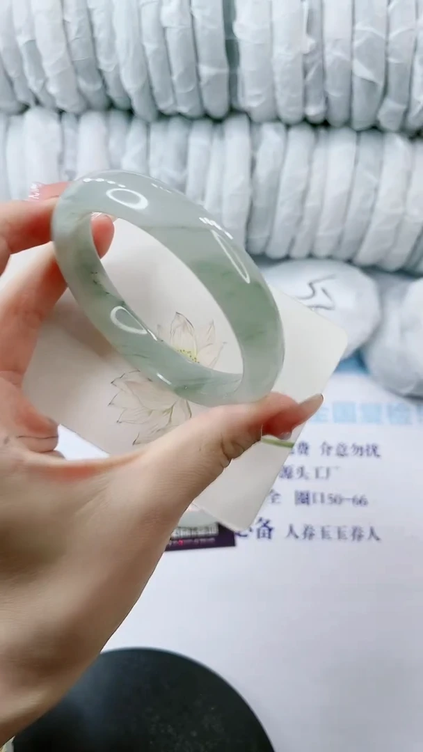 【闪购商品】石英质玉手镯未镶嵌0213044165-63多样性发货