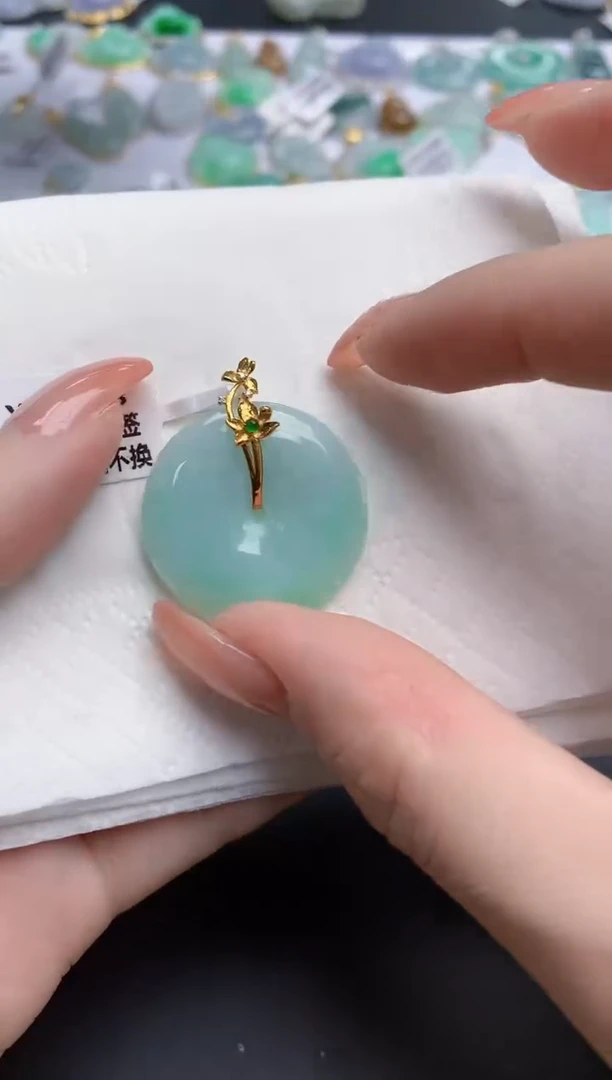 【闪购商品】翡翠颈饰18K金镶嵌天然缅甸翡翠A货