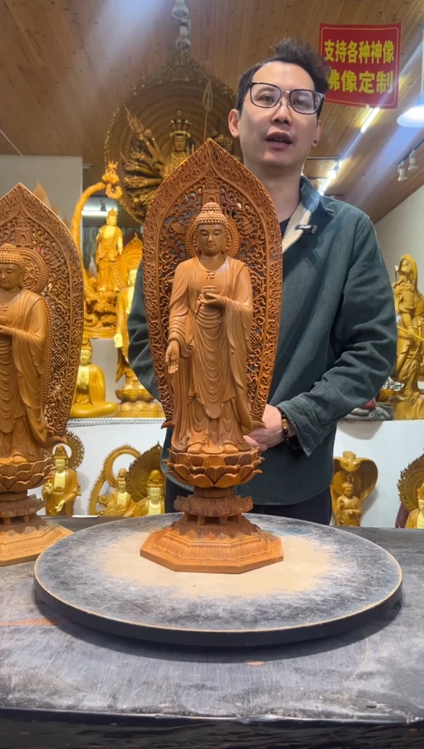 香樟木站姿释迦摩尼