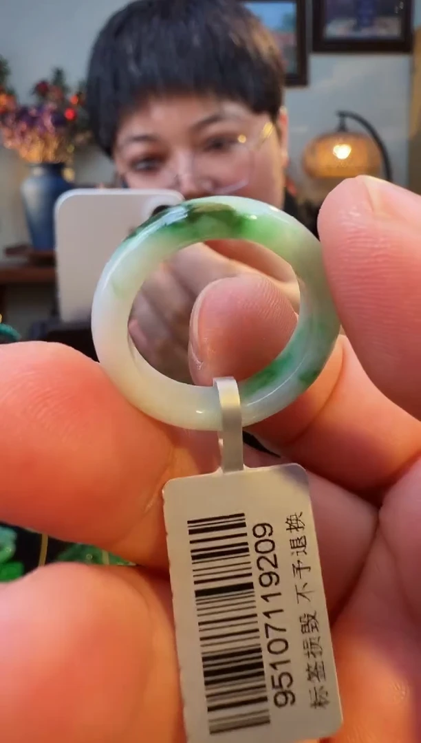 未镶嵌戒指翡翠戒圈