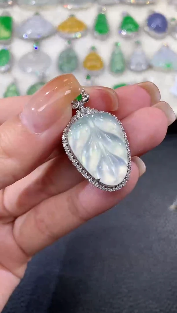 吊坠(不含链)18K金镶嵌翡翠A34