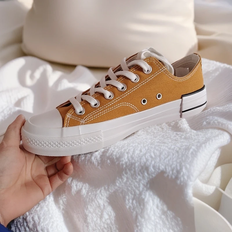 1005猴 简约休闲板鞋