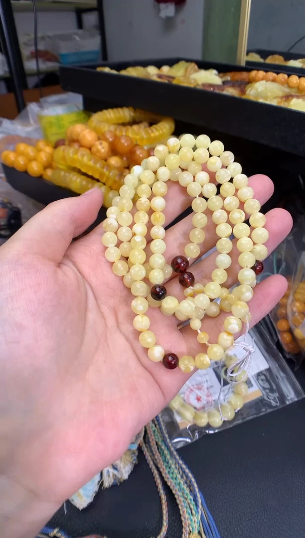 蜜蜡未镶嵌珠宝奇石1