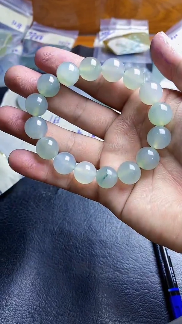 颈饰未镶嵌翡翠天然翡翠