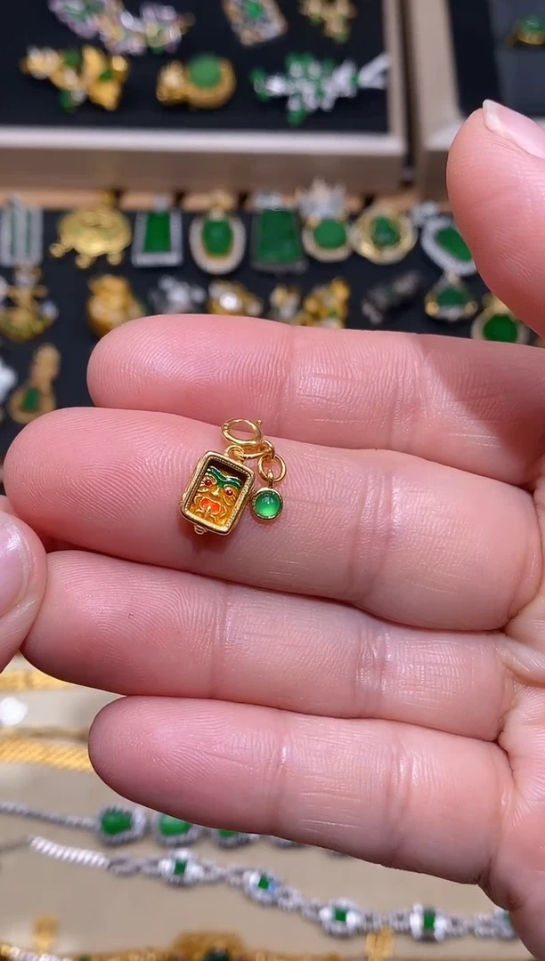 【闪购商品】翡翠吊坠(不含链)银S925镶嵌扎基拉姆