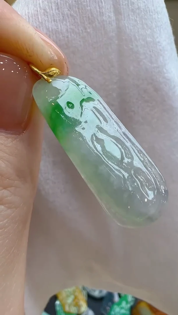 【闪购商品】翡翠吊坠(不含链)18K金镶嵌多样性发货拍一发一