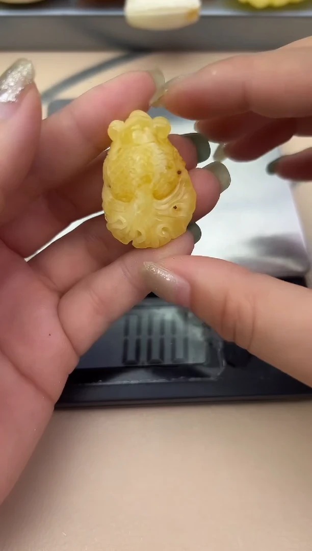 未镶嵌蜜蜡裸石蜜蜡吊坠