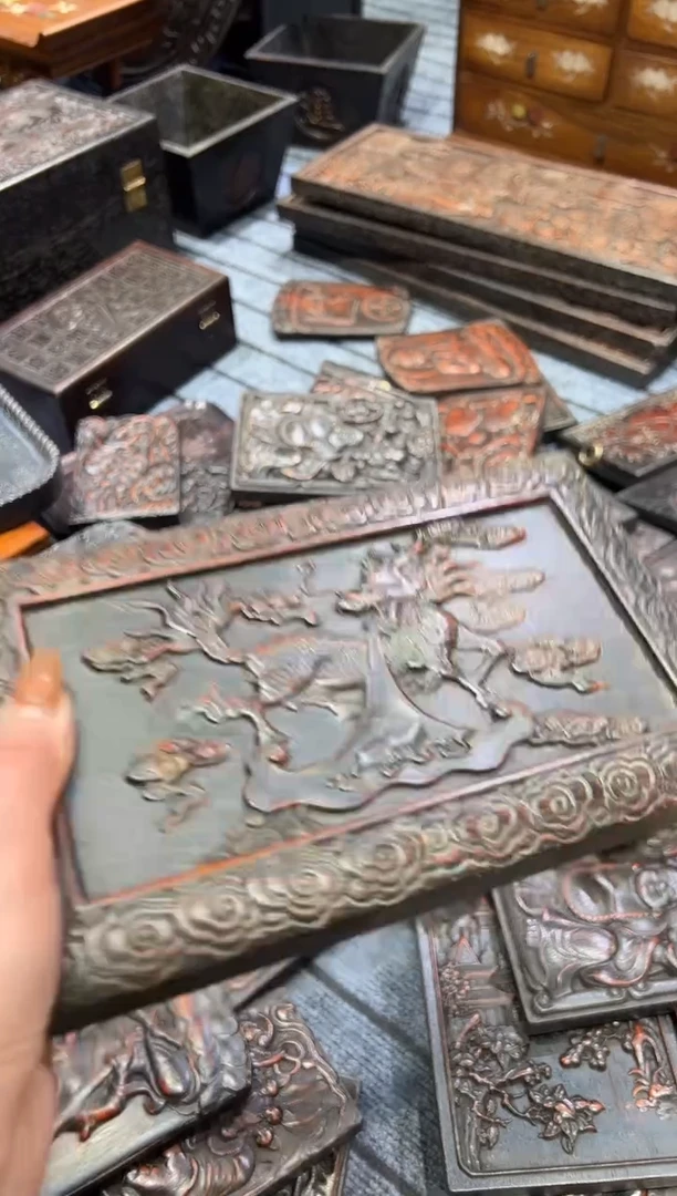 木紫檀雕刻一物一拍