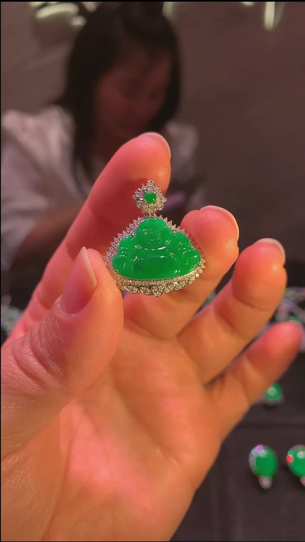 吊坠(不含链)18K金镶嵌翡翠吊坠