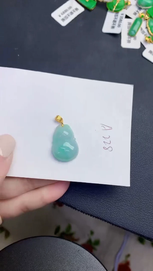 颈饰未镶嵌翡翠缅甸天然翡翠A货