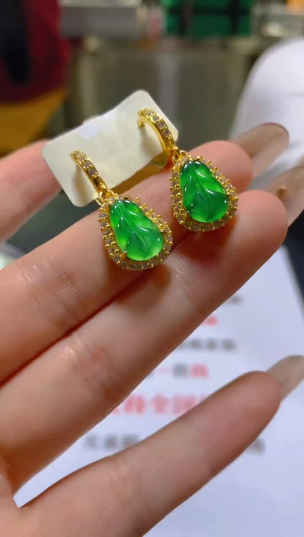 未镶嵌翡翠耳饰多样性发一