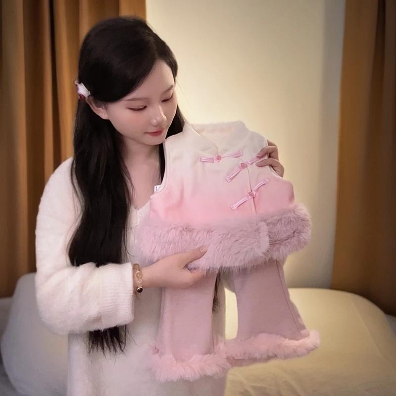 【软酱酱】新中式渐变色毛呢马甲+加绒裤子秋冬新款洋气套装粉色