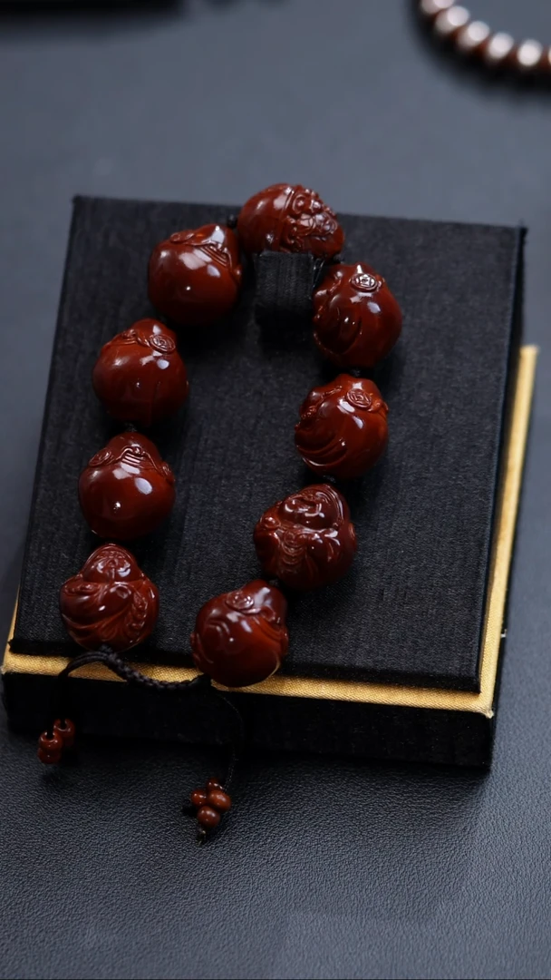 手串橄榄核Y**?财神20