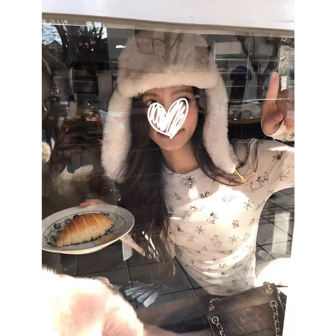 【自由伯施】冬季限定*滑雪印花内搭气质设计感打底上衣D1140