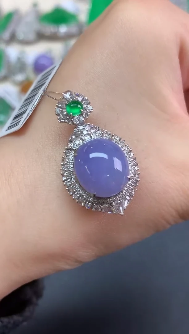 吊坠(不含链)18K金镶嵌翡翠吊坠(不含链)|19800